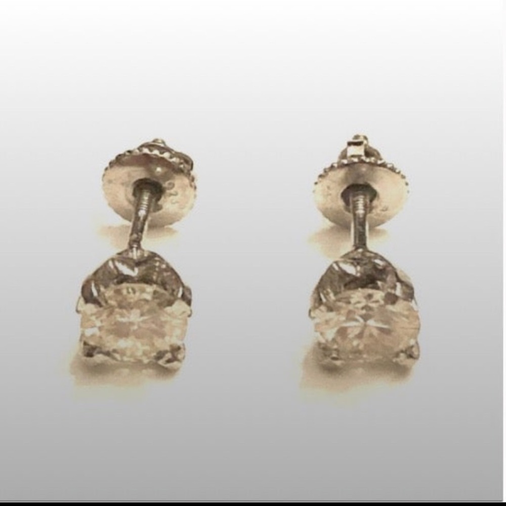 Diamond stud earrings - Picture 4 of 7